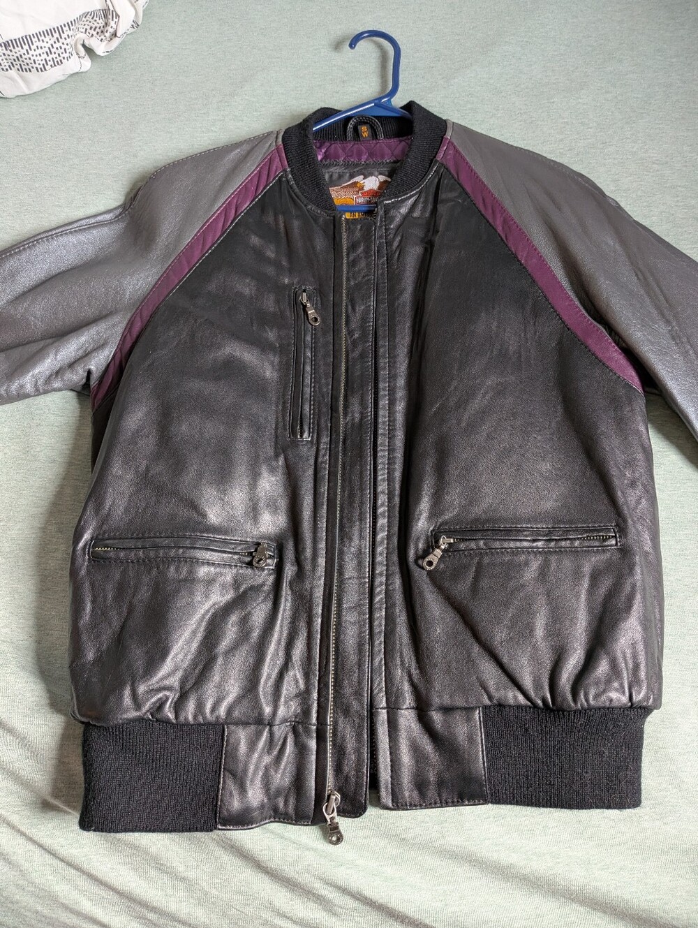 Vintage Harley-Davidson Women's Studded Black And Purple Leather Jacket - Picture 3 of 6